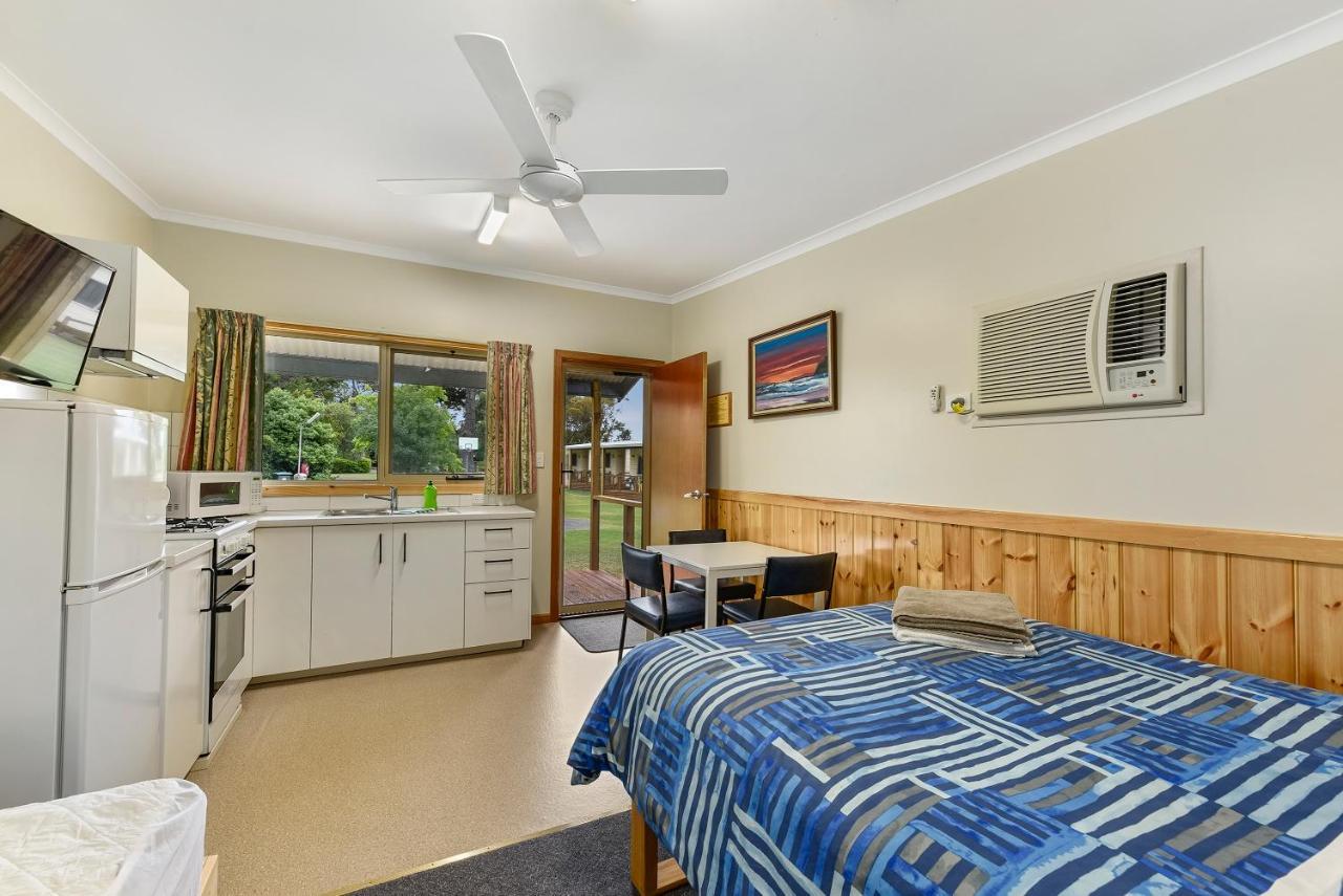 Millicent Hillview Caravan Park Exteriör bild