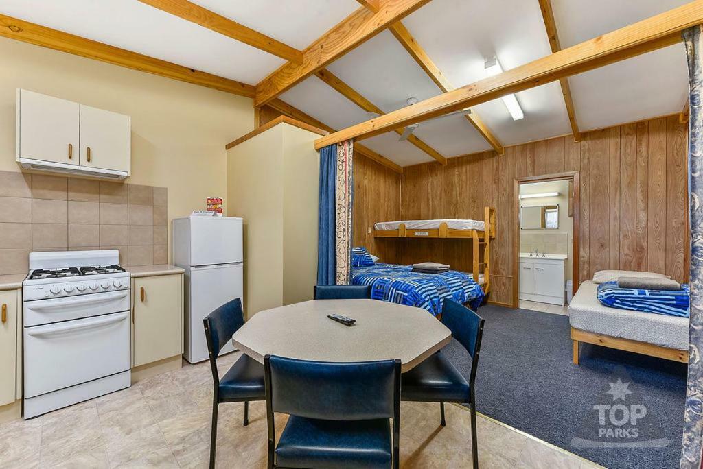 Millicent Hillview Caravan Park Exteriör bild