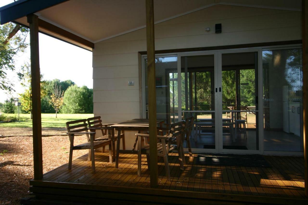 Millicent Hillview Caravan Park Exteriör bild