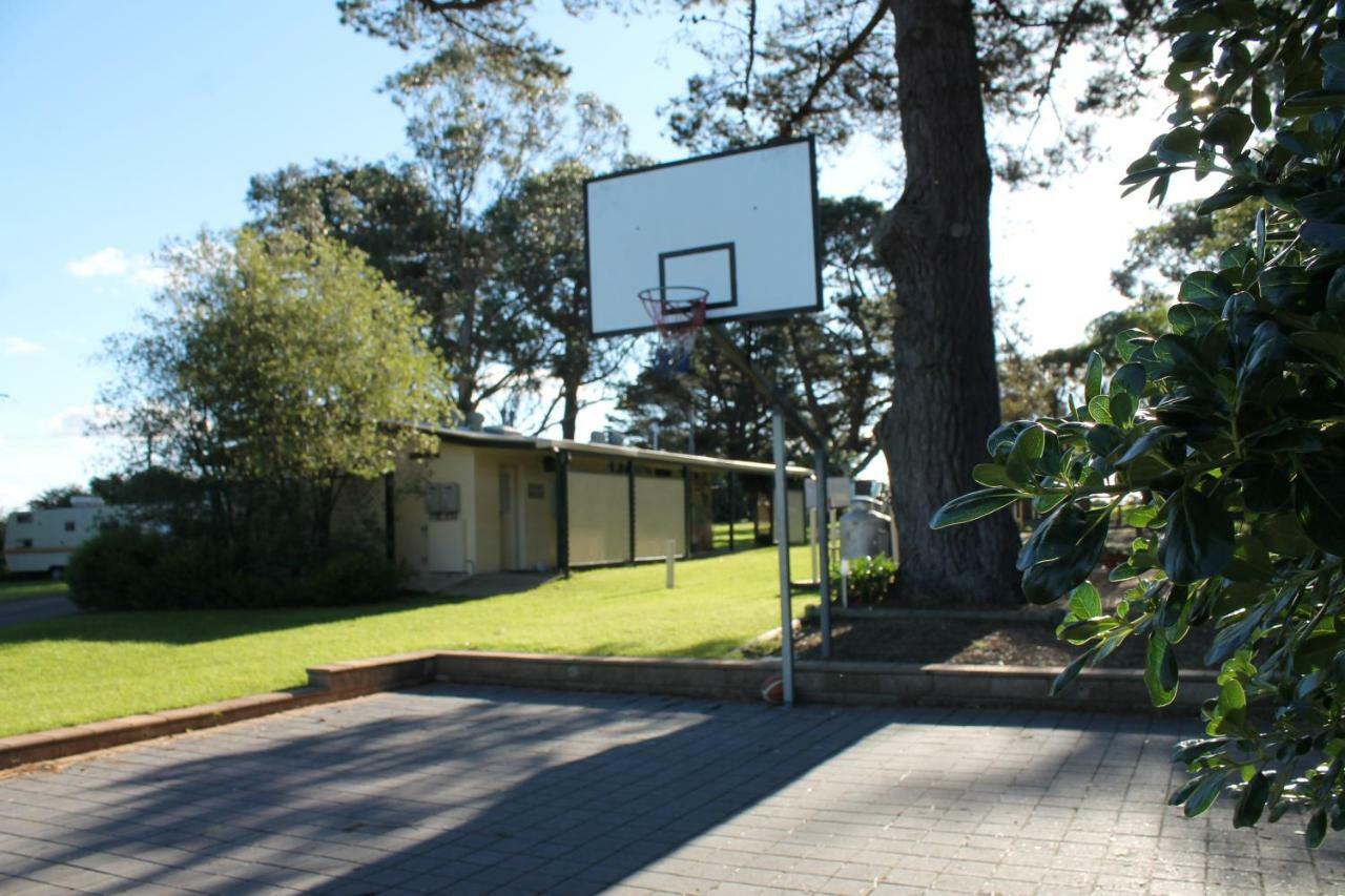 Millicent Hillview Caravan Park Exteriör bild